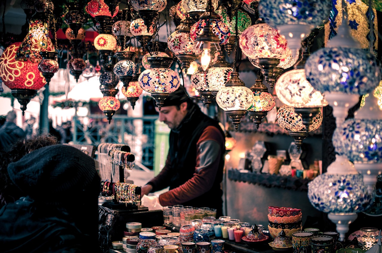 découvrez une collection unique de souvenirs précieux qui capturent vos moments les plus chers et inoubliables.