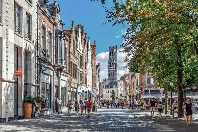 Gastronomie à Bruges : au-delà des gaufres et des frites